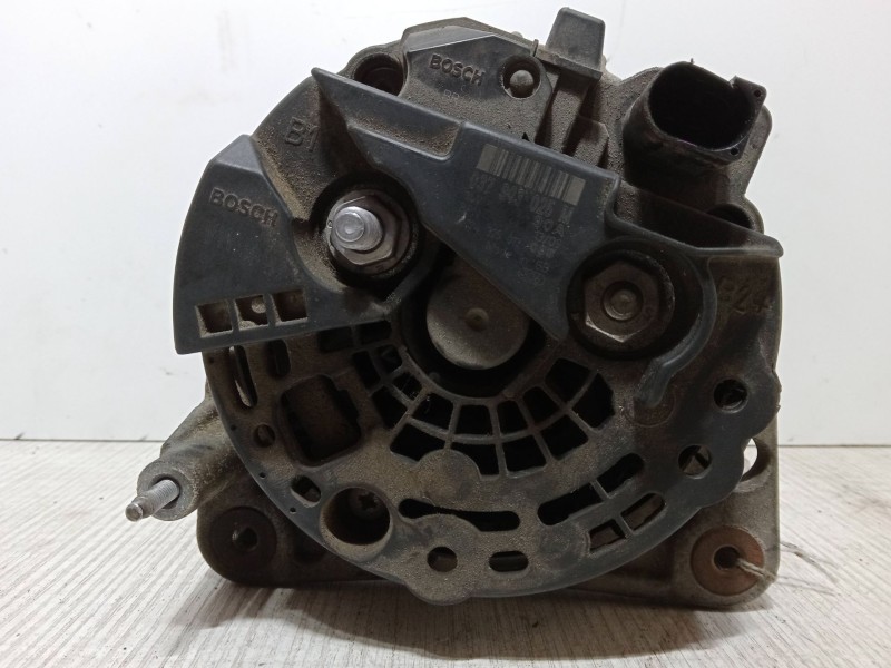 Recambio de alternador para volkswagen polo (9n_, 9a_) 1.4 16v referencia OEM IAM 037903025M 0 124 325 013 09S 