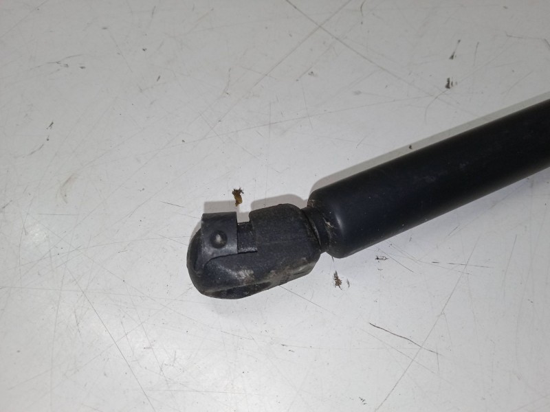 Recambio de amortiguadores capo para volkswagen polo (6n2) 1.4 16v referencia OEM IAM   