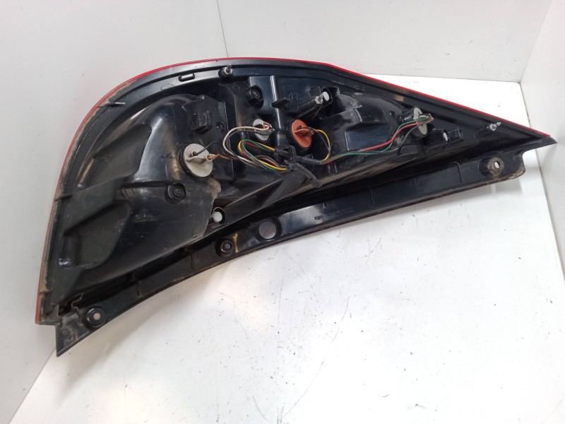 Recambio de piloto trasero derecho para hyundai i30 (fd) 1.4 referencia OEM IAM 924022RO  