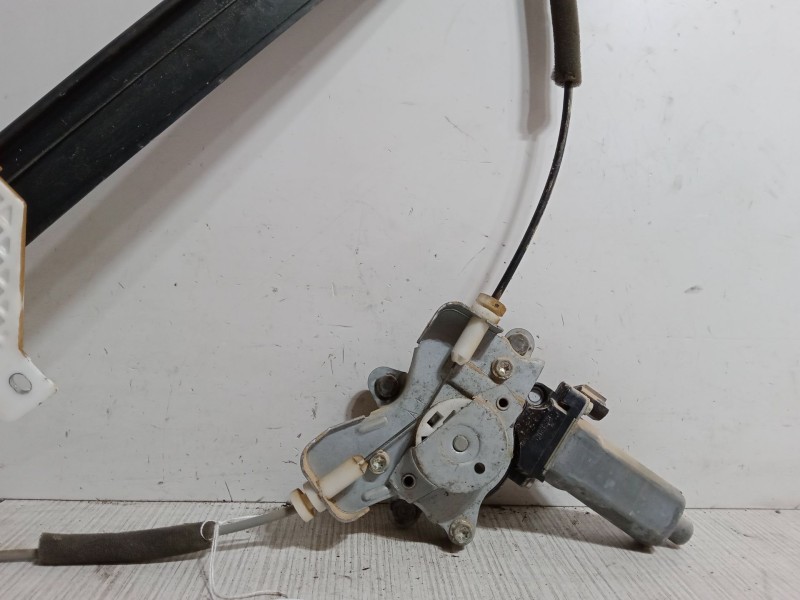 Recambio de elevalunas electrico trasero derecho para ssangyong rodius i 2.7 xdi referencia OEM IAM   