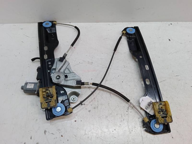 ELEVALUNAS ELECTRICO DELANTERO DERECHO 