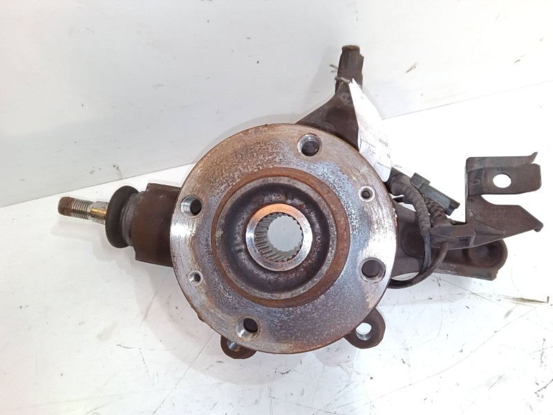 Recambio de mangueta delantera derecha para peugeot 5008 (0u_, 0e_) 1.6 hdi referencia OEM IAM   