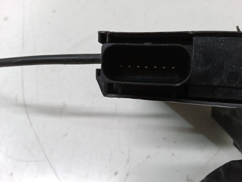 Recambio de cerradura puerta trasera derecha para citroën c4 grand picasso ii (da_, de_) 2.0 bluehdi 150 referencia OEM IAM   