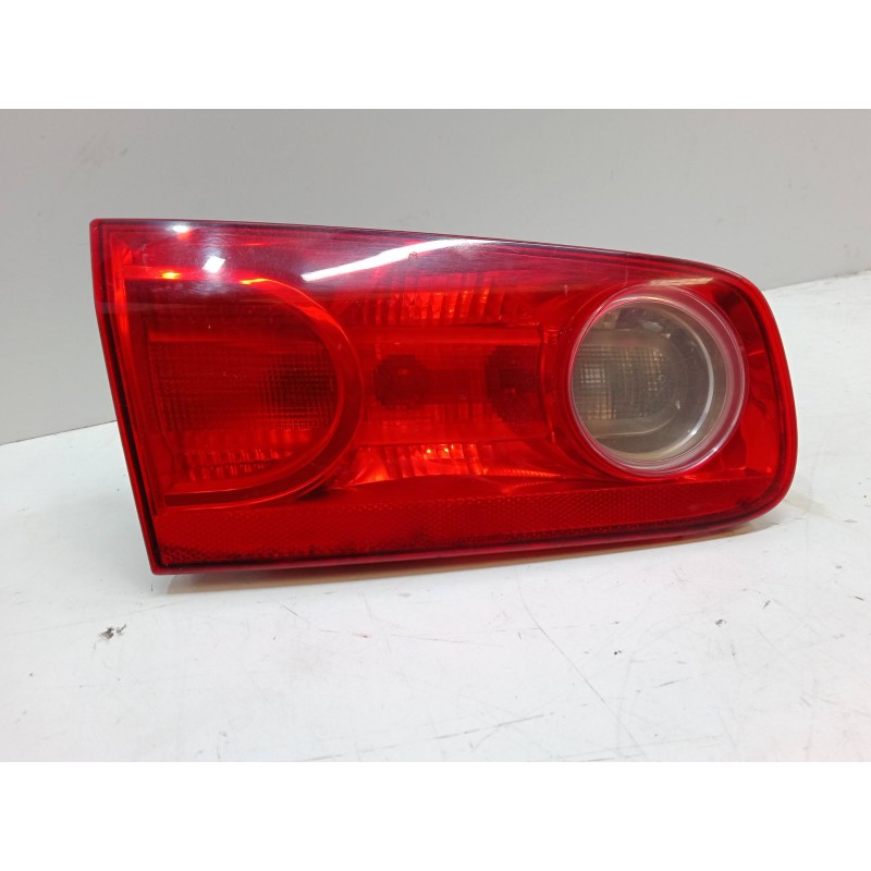 Recambio de piloto trasero porton izquierdo para renault laguna ii (bg0/1_) 1.9 dci (bg1a, bg1v) referencia OEM IAM   