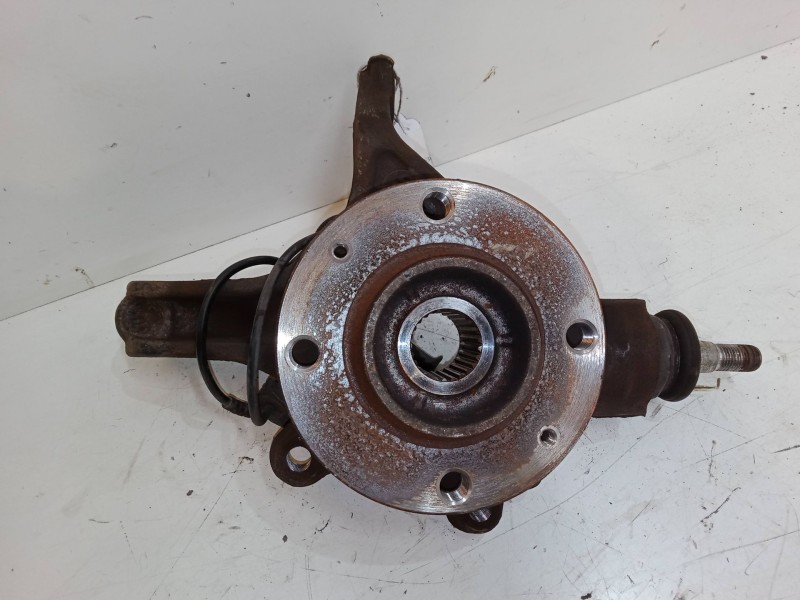 Recambio de mangueta delantera izquierda para peugeot 5008 (0u_, 0e_) 1.6 hdi referencia OEM IAM   