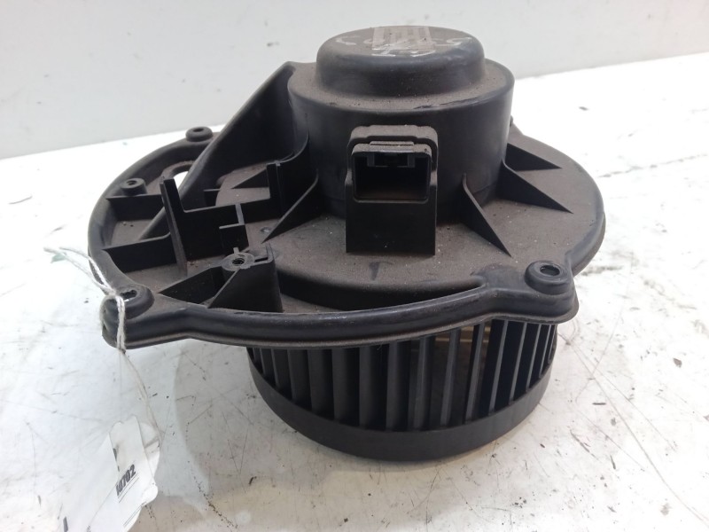 Recambio de motor calefaccion para opel gt descapotable (m07) 2.0 (g67) referencia OEM IAM   