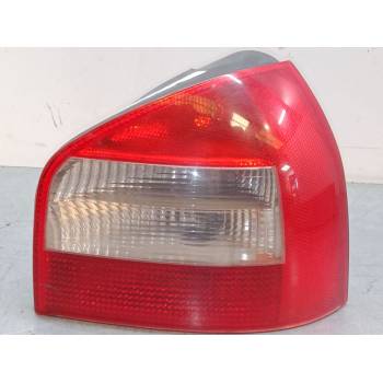 PILOTO TRASERO DERECHO 8l0945096b 