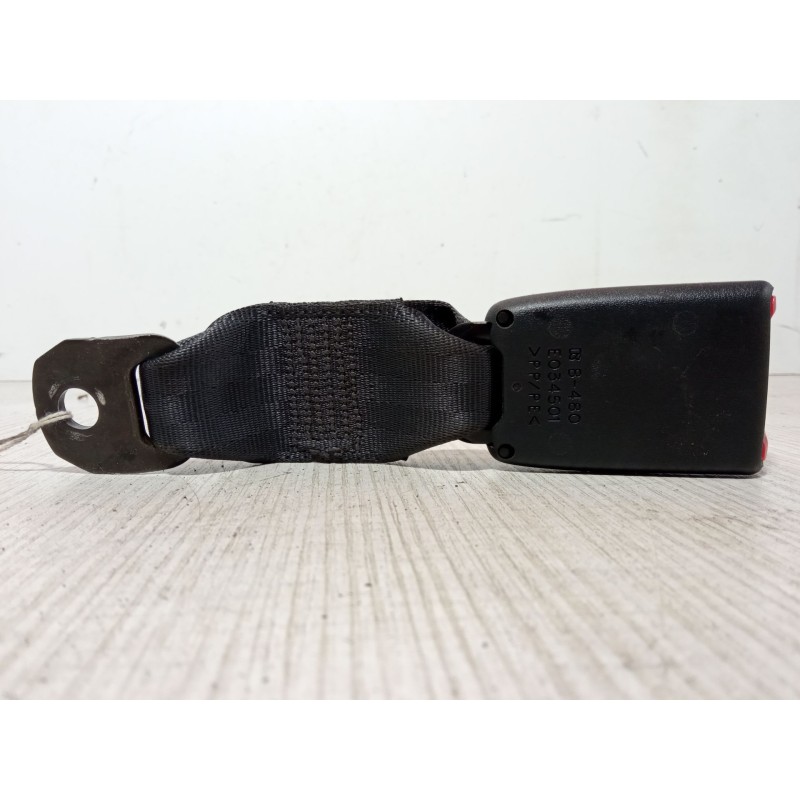 Recambio de anclaje cinturon trasero izquierdo para suzuki swift iii (mz, ez) 1.3 ddis (rs 413d) referencia OEM IAM   