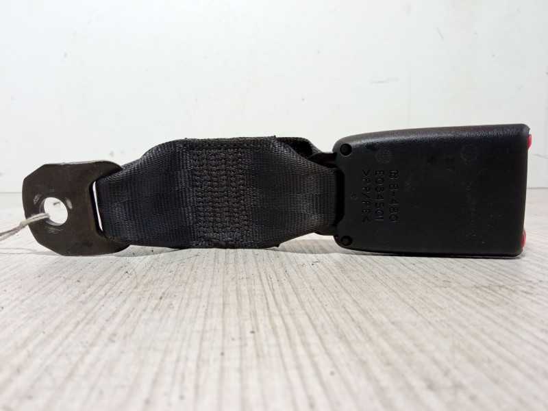 Recambio de anclaje cinturon trasero izquierdo para suzuki swift iii (mz, ez) 1.3 ddis (rs 413d) referencia OEM IAM   