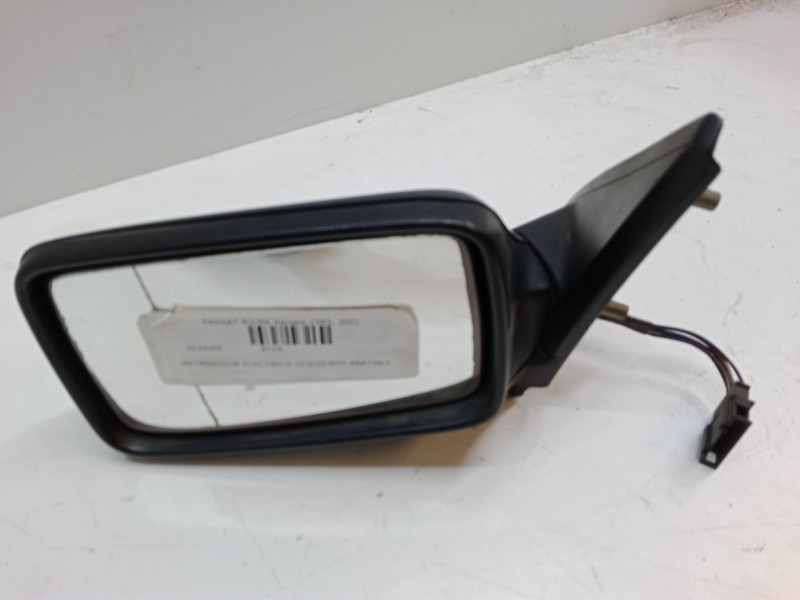 Recambio de retrovisor electrico izquierdo abatible para volkswagen passat b3/b4 variant (3a5, 35i) 1.9 tdi referencia OEM IAM   Recambio de retrovisor electrico izquierdo abatible para volkswagen passat b3/b4 variant (3a5, 35i) 1.9 tdi referencia OEM IAM