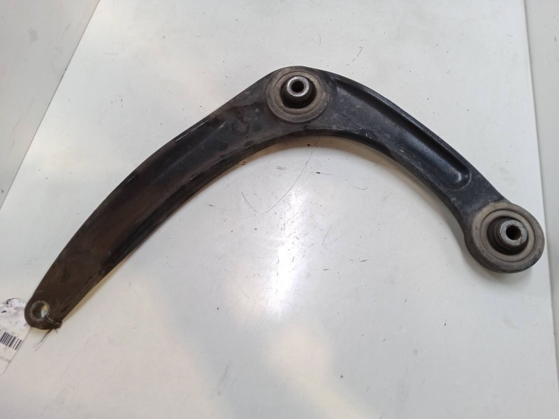 Recambio de brazo suspension inferior delantero derecho para peugeot 5008 (0u_, 0e_) 1.6 hdi referencia OEM IAM   