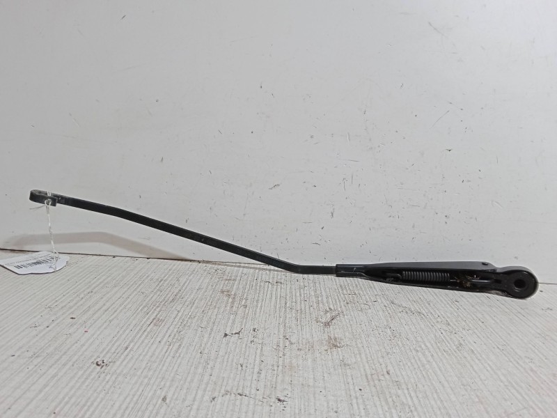 Recambio de brazo limpia delantero derecho para renault kangoo (kc0/1_) d 65 1.9 (kc0e, kc02, kc0j, kc0n) referencia OEM IAM   