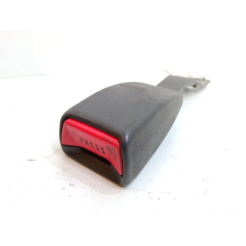 Recambio de anclaje cinturon delantero izquierdo para opel monterey a (m92) 3.1 td (ubs69d, ubs69g) referencia OEM IAM   