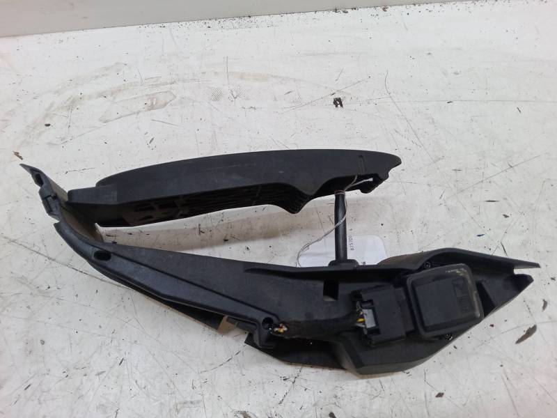 PEDAL ACELERADOR 