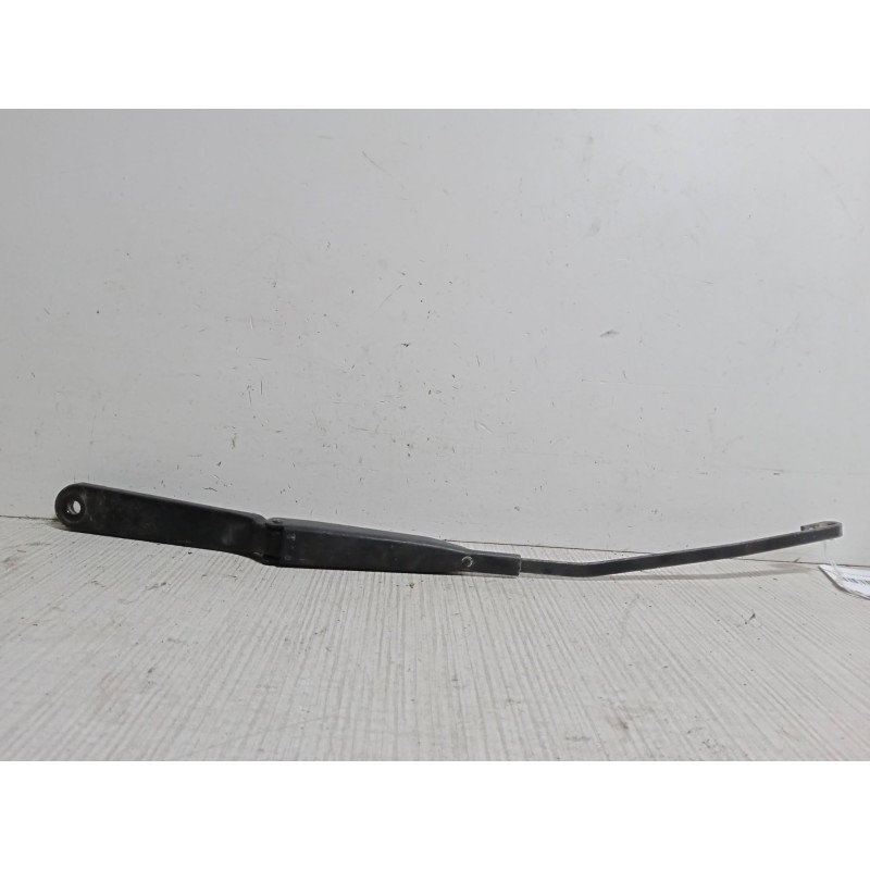 Recambio de brazo limpia delantero izquierdo para renault kangoo (kc0/1_) d 65 1.9 (kc0e, kc02, kc0j, kc0n) referencia OEM IAM  