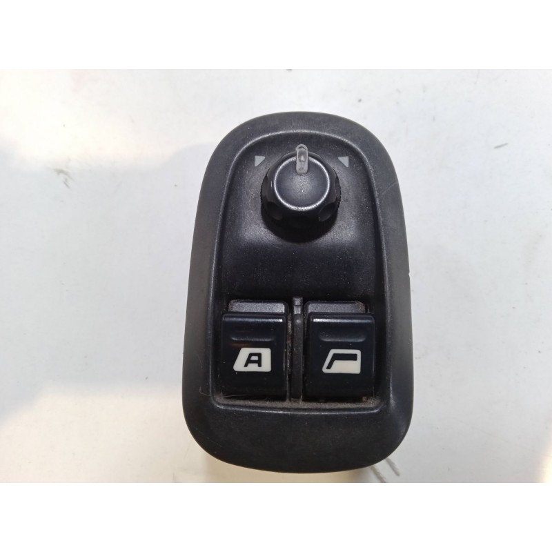 Recambio de mando elevalunas delantero izquierdo para peugeot 206 hatchback (2a/c) 1.4 16v referencia OEM IAM   