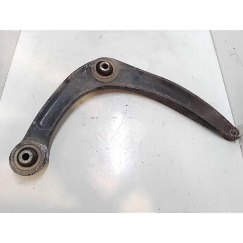 Recambio de brazo suspension inferior delantero izquierdo para peugeot 5008 (0u_, 0e_) 1.6 hdi referencia OEM IAM   
