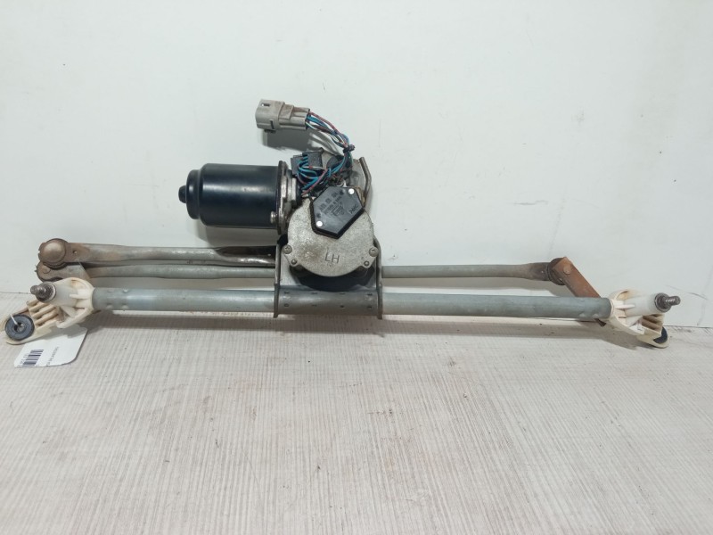 Recambio de motor limpia delantero para suzuki swift iii (mz, ez) 1.3 ddis (rs 413d) referencia OEM IAM   