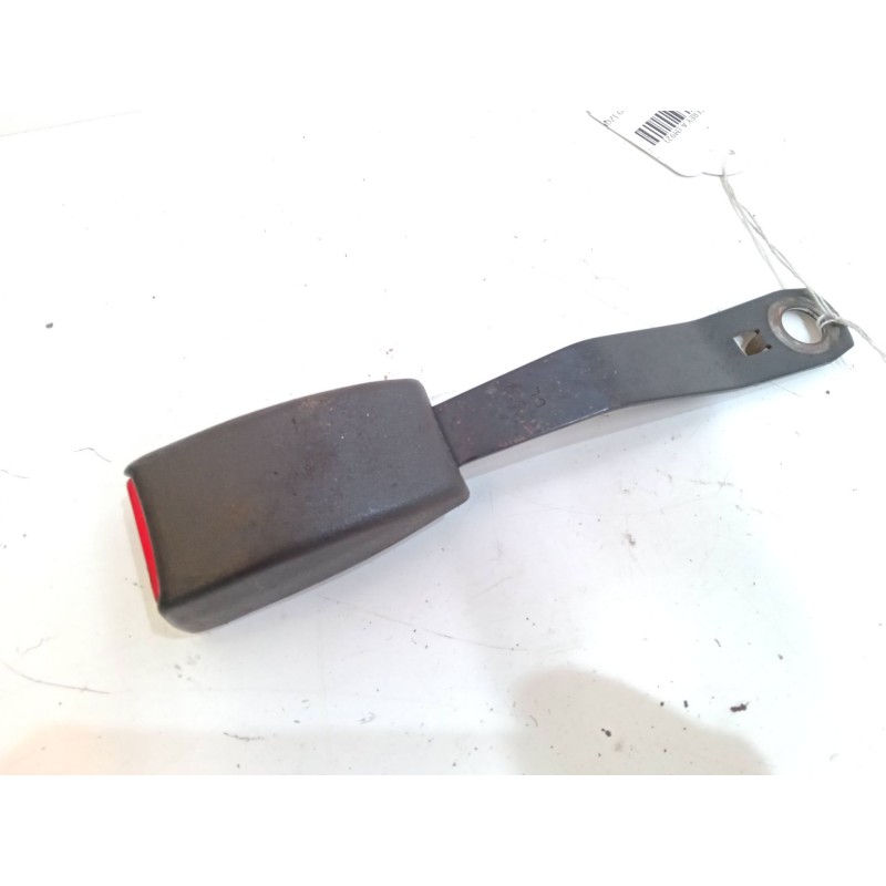 Recambio de anclaje cinturon delantero izquierdo para opel monterey a (m92) 3.1 td (ubs69d, ubs69g) referencia OEM IAM   