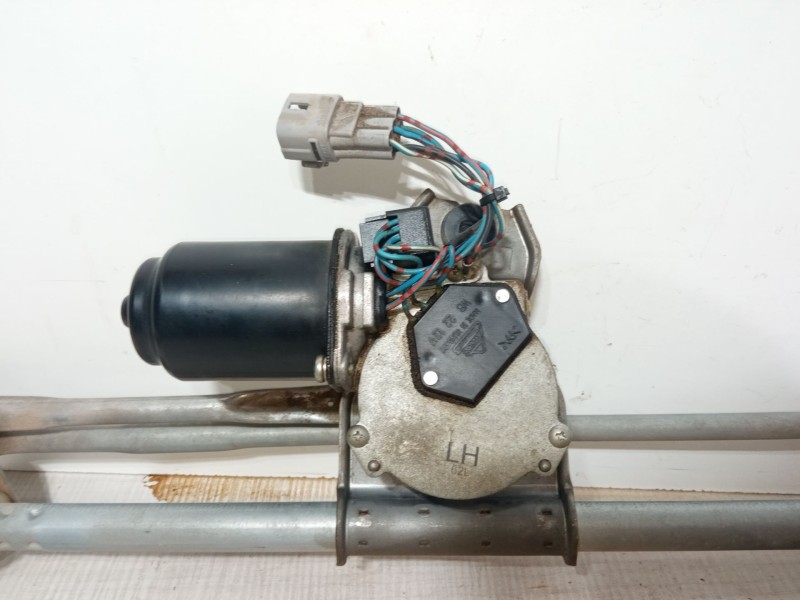 Recambio de motor limpia delantero para suzuki swift iii (mz, ez) 1.3 ddis (rs 413d) referencia OEM IAM   