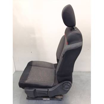 ASIENTO DELANTERO IZQUIERDO 