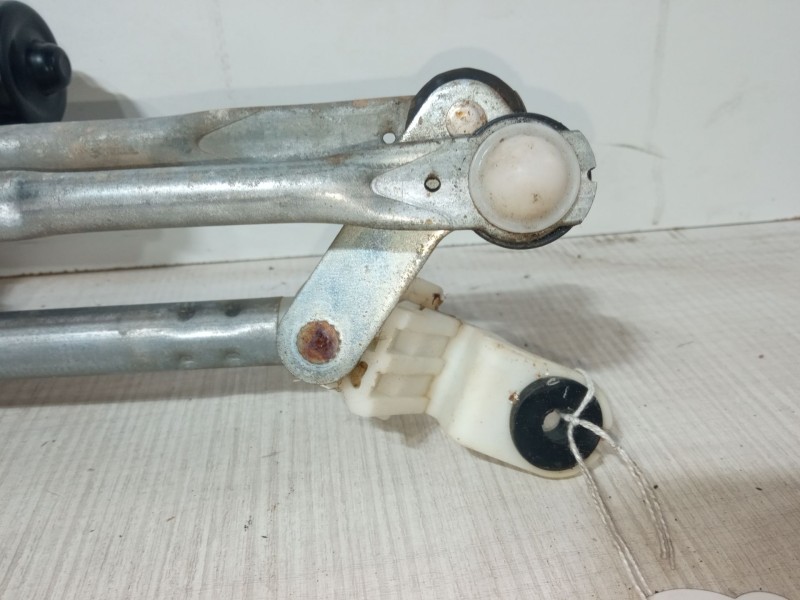 Recambio de motor limpia delantero para suzuki swift iii (mz, ez) 1.3 ddis (rs 413d) referencia OEM IAM   