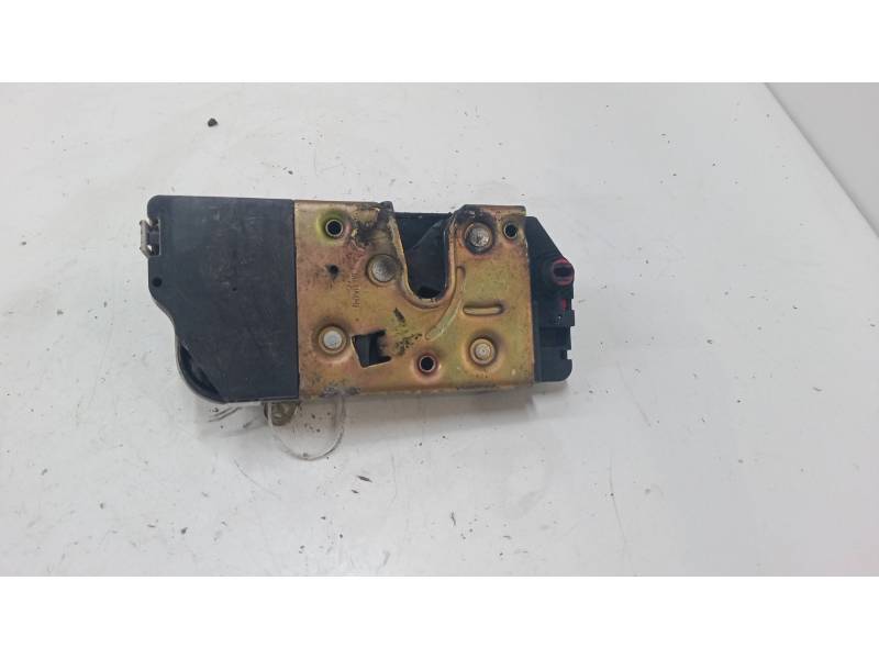 CERRADURA PUERTA TRASERA IZQUIERDA 