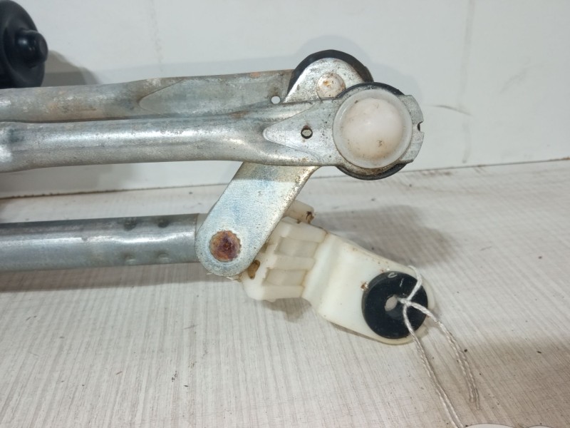 Recambio de motor limpia delantero para suzuki swift iii (mz, ez) 1.3 ddis (rs 413d) referencia OEM IAM   