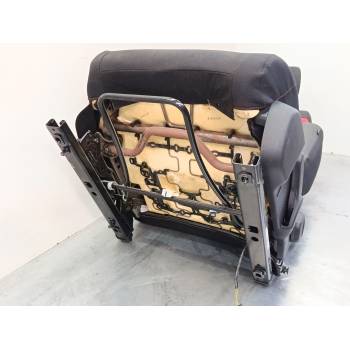 ASIENTO DELANTERO IZQUIERDO 