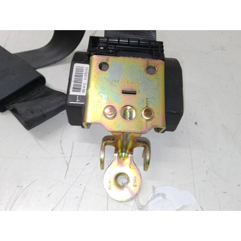 Recambio de cinturon seguridad delantero derecho para renault megane ii coupé-cabriolet (em0/1_) 1.9 dci referencia OEM IAM   