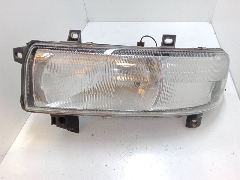 Recambio de faro izquierdo para renault master ii autobús (jd) 2.2 dci 90 referencia OEM IAM   