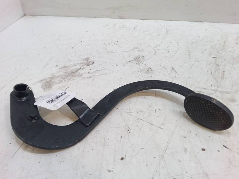 PEDAL EMBRAGUE 