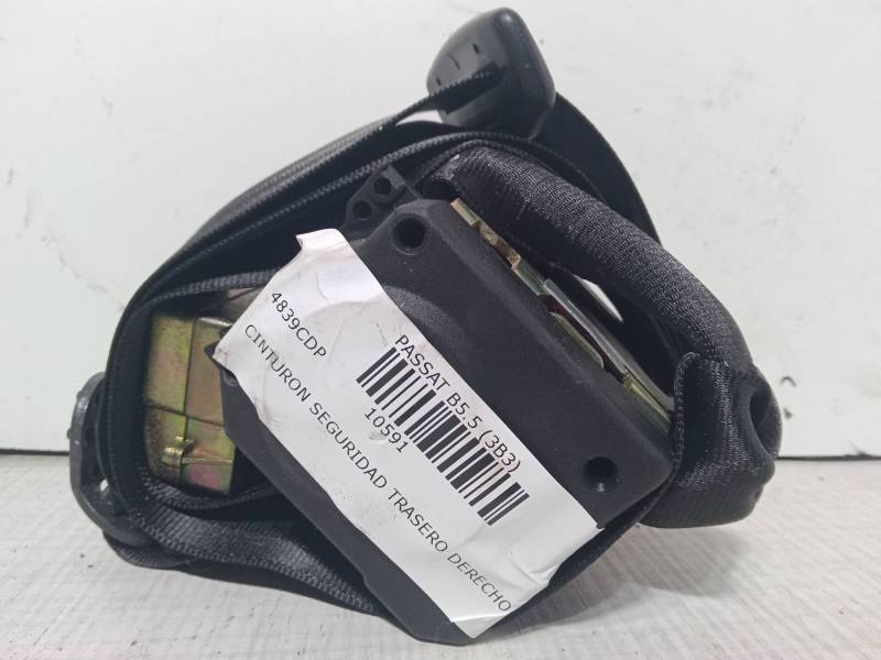 CINTURON SEGURIDAD TRASERO DERECHO 