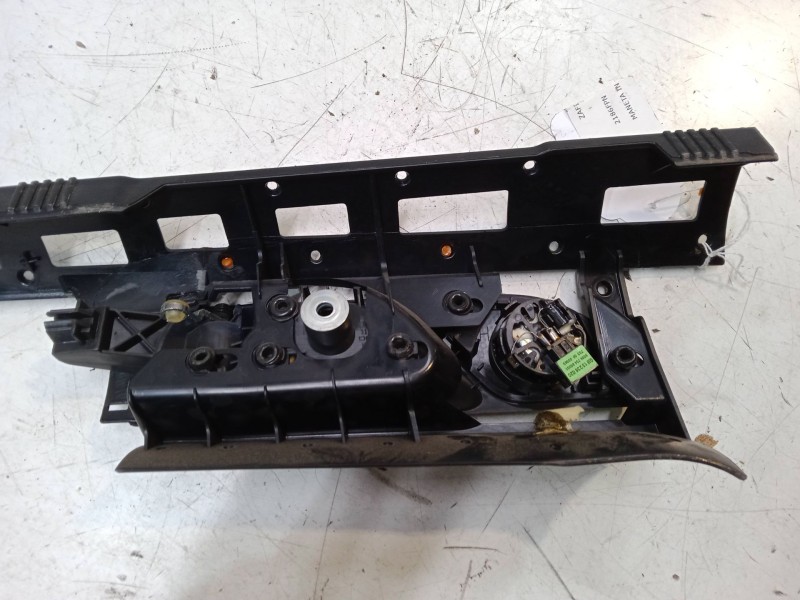 Recambio de maneta interior puerta trasera derecha para opel zafira / zafira family b (a05) 1.6 (m75) referencia OEM IAM   