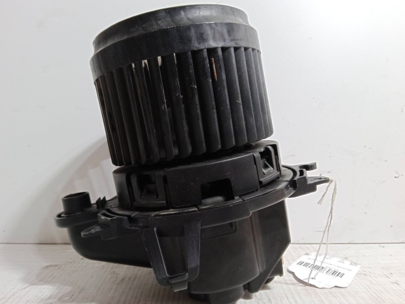 Recambio de motor calefaccion para renault clio iv (bh_) 1.5 dci 90 referencia OEM IAM   