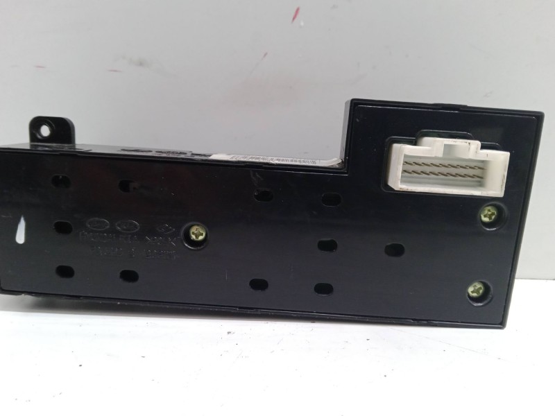 Recambio de mando elevalunas delantero izquierdo para hyundai i30 (fd) 1.6 crdi referencia OEM IAM   