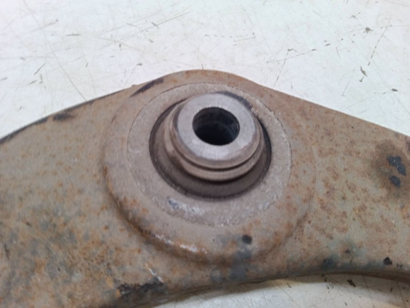 Recambio de brazo suspension inferior delantero izquierdo para peugeot 206 hatchback (2a/c) 1.4 16v referencia OEM IAM   