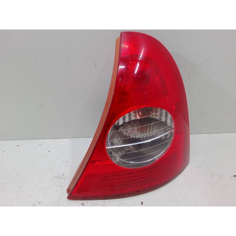 Recambio de piloto trasero derecho para renault clio ii (bb_, cb_) 1.2 16v (bb05, bb0w, bb11, bb27, bb2t, bb2u, bb2v, cb05,... r