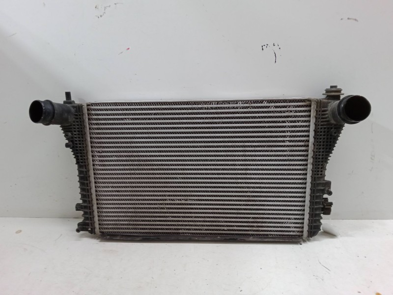 Recambio de intercooler para seat leon (1p1) 1.6 tdi referencia OEM IAM   