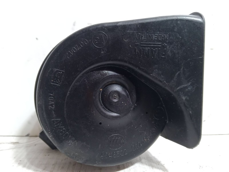 Recambio de claxon para renault clio iv (bh_) 1.5 dci 90 referencia OEM IAM   
