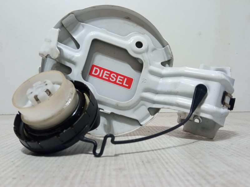 Recambio de tapa exterior combustible para toyota auris (_e15_) 1.4 d-4d (nde150_) referencia OEM IAM   