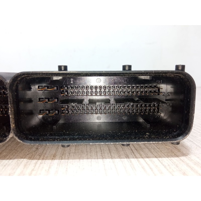 Recambio de centralita motor uce para suzuki swift iii (mz, ez) 1.3 ddis (rs 413d) referencia OEM IAM FGP55195173ABMJD6JO.S5HW01