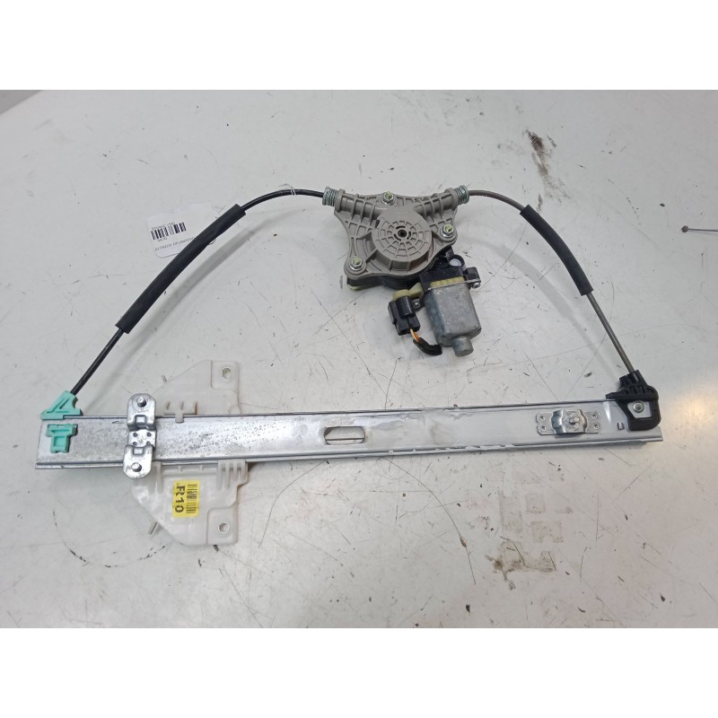 Recambio de elevalunas electrico delantero derecho para kia stonic (yb) 1.0 t-gdi referencia OEM IAM 82460H8000  