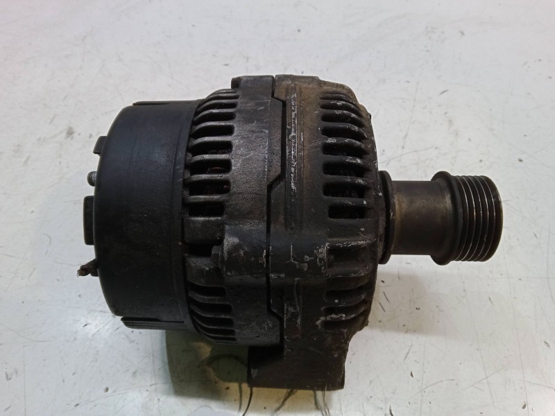 Recambio de alternador para saab 9-3 (ys3d) 2.0 turbo referencia OEM IAM 2655475  373002A110