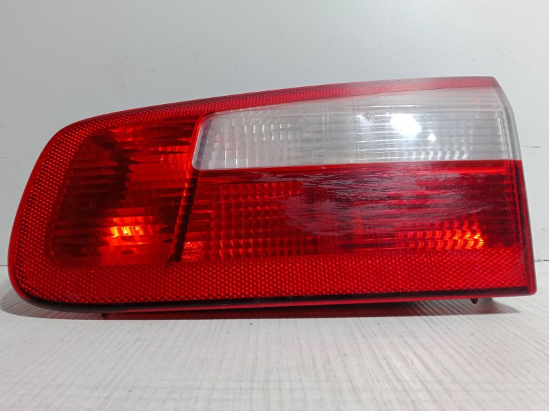 Recambio de piloto trasero porton derecho para renault laguna ii (bg0/1_) 2.0 16v (bg00, bg0k, bg0p, bg0w) referencia OEM IAM   