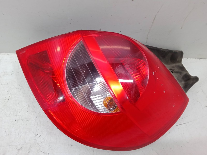 Recambio de piloto trasero derecho para renault clio iii (br0/1, cr0/1) 1.6 16v (br05, br0b, br0y, br15, br1j, br1m, br1y, cr0b,