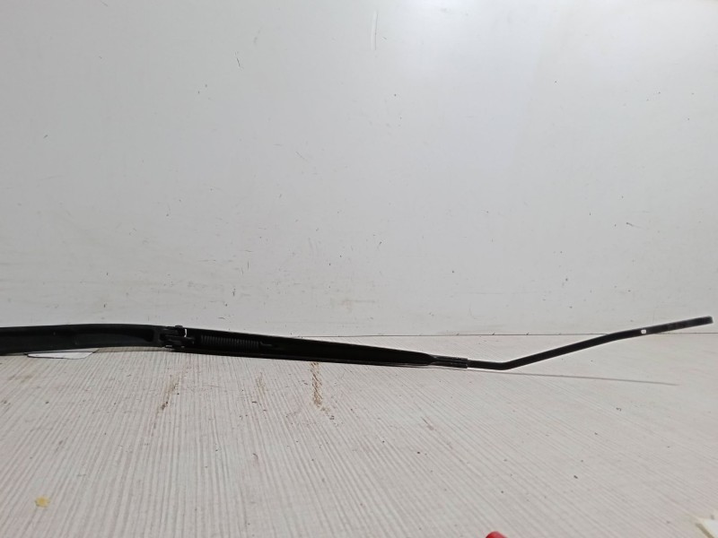 Recambio de brazo limpia delantero izquierdo para renault clio iv (bh_) 1.5 dci 90 referencia OEM IAM   