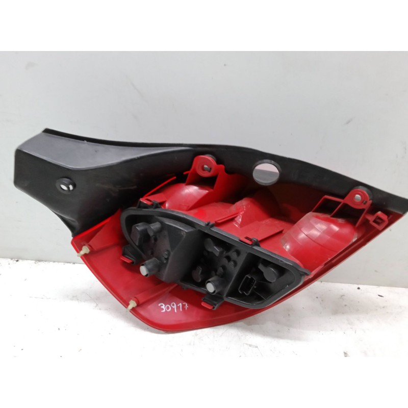 Recambio de piloto trasero derecho para renault clio iii (br0/1, cr0/1) 1.6 16v (br05, br0b, br0y, br15, br1j, br1m, br1y, cr0b,