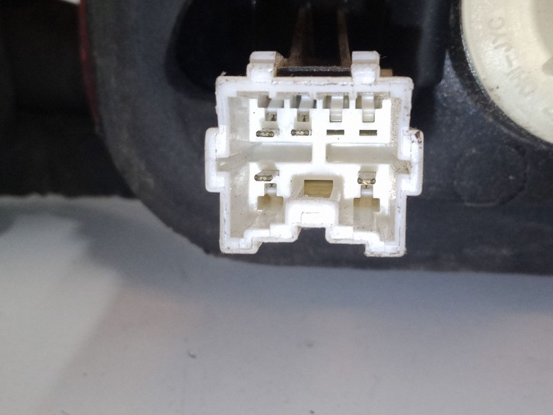 Recambio de piloto trasero porton izquierdo para daewoo lanos (klat) 1.3 referencia OEM IAM   