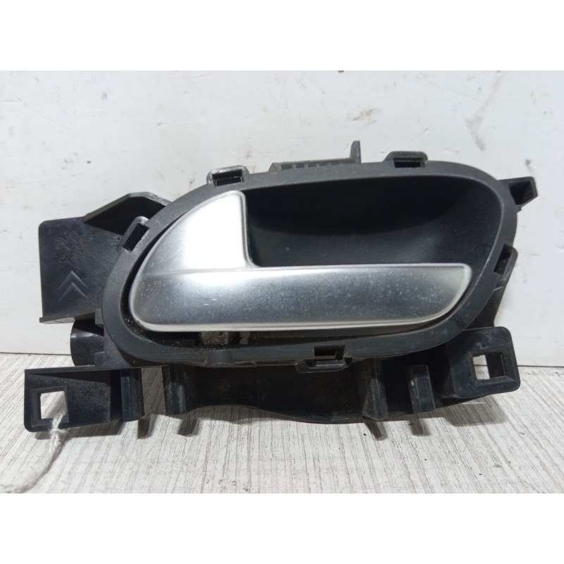Recambio de maneta interior puerta trasera izquierda para peugeot 208 i (ca_, cc_) 1.2 vti 82 referencia OEM IAM   